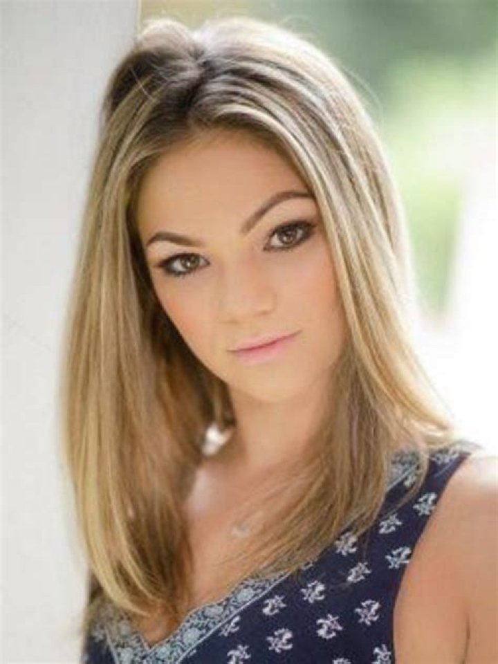 Athena Faris Wiki, Age, Height, Real Name, Measurements, Net Worth