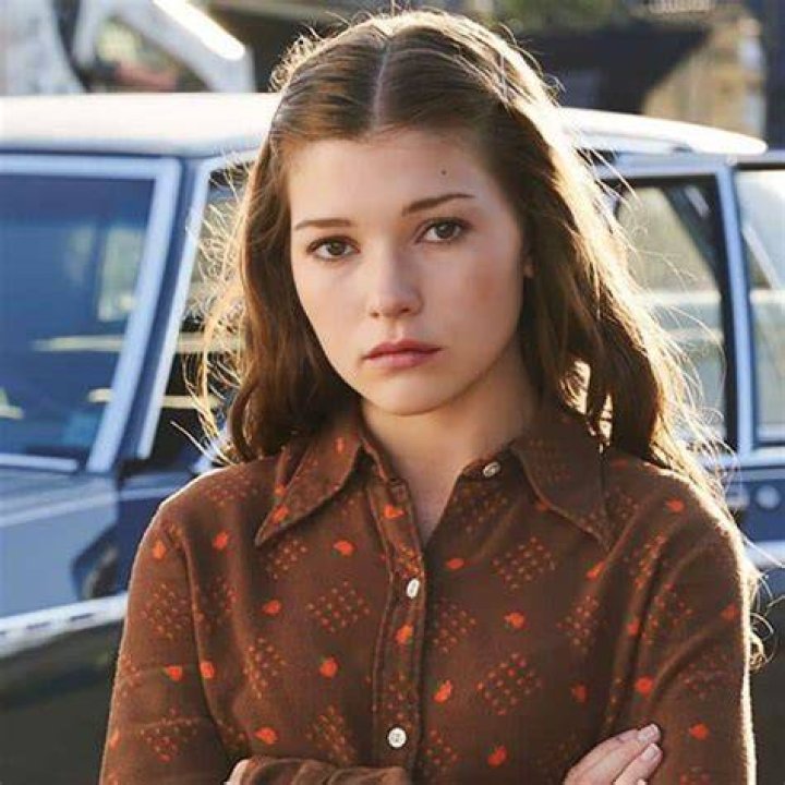 Katie Douglas Height The Young Actress's Promising Frame &mdash; citiMuzik